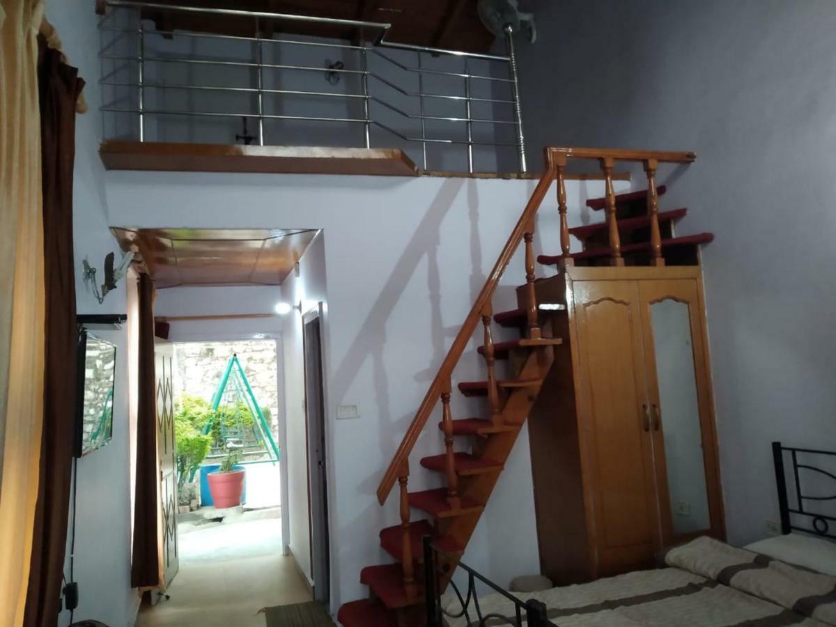 Van Vilas Resort Bhīm Tāl Екстериор снимка
